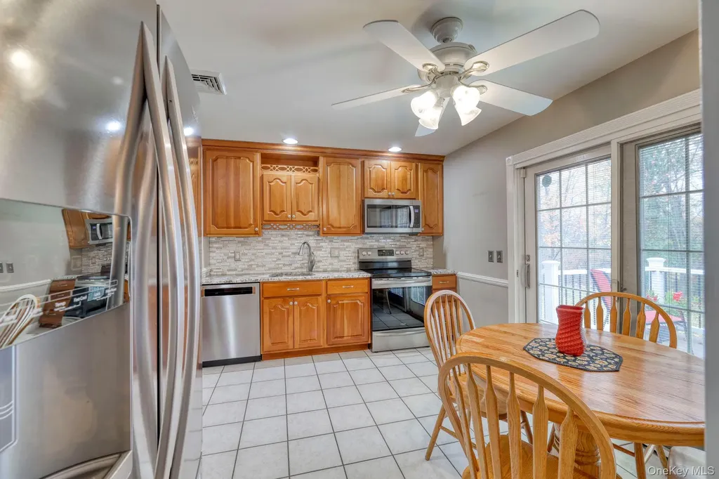 23 Maureen Drive Middletown NY 10940
