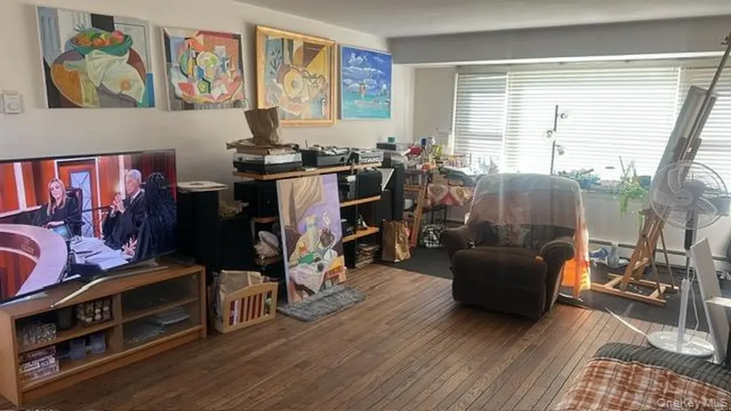 873 Custer Street Valley Stream NY 11580
