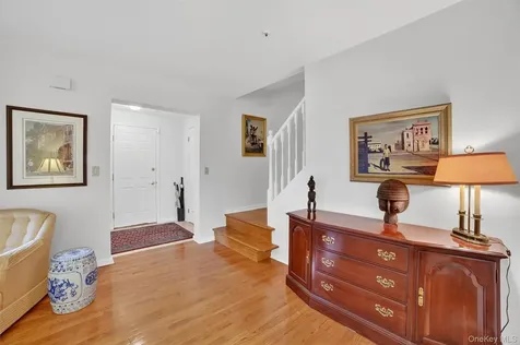 2104 Watch Hill Drive Tarrytown NY 10591