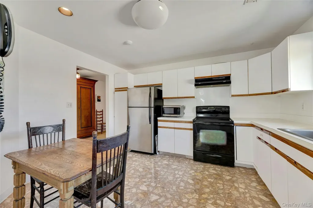 244 River Drive Moriches NY 11955