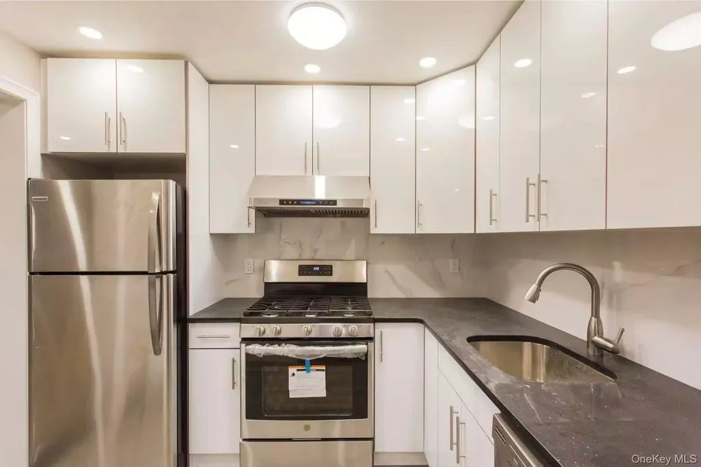 738 Elton Avenue Bronx NY 10455
