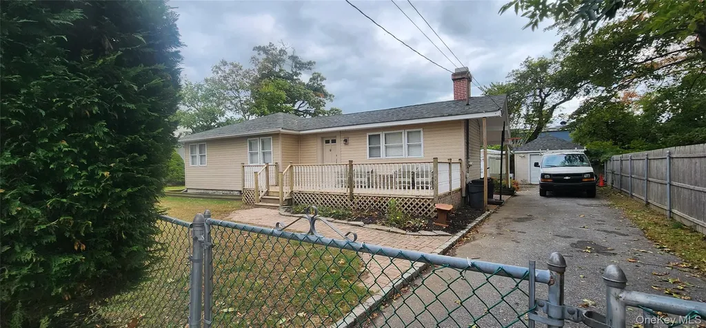 8 Astoria Road Mastic Beach NY 11951