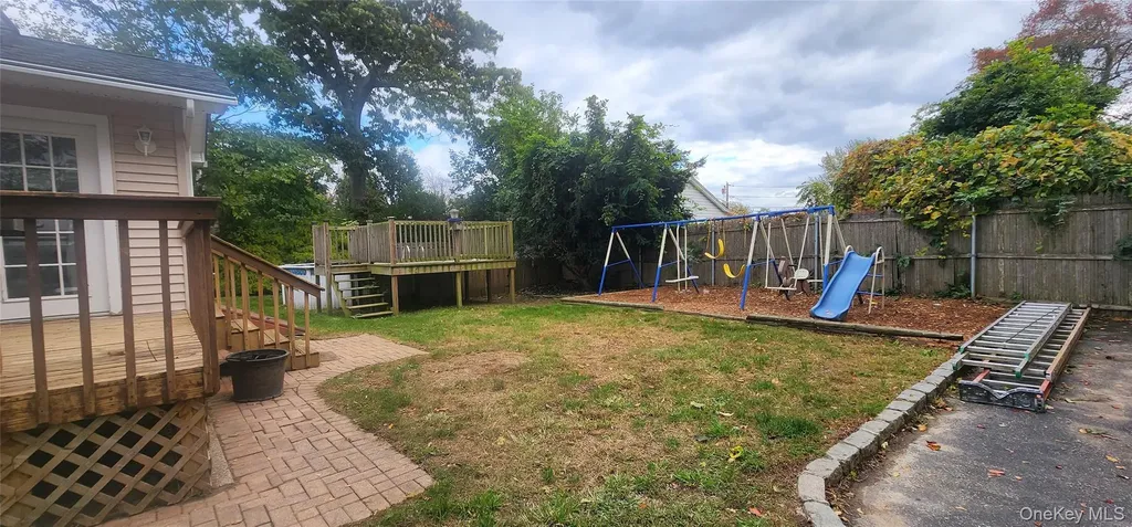 8 Astoria Road Mastic Beach NY 11951
