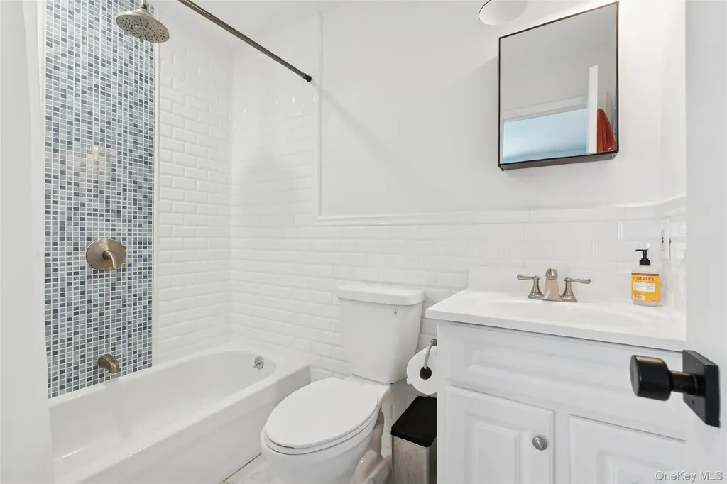 4 Morris Court Westhampton Beach NY 11978