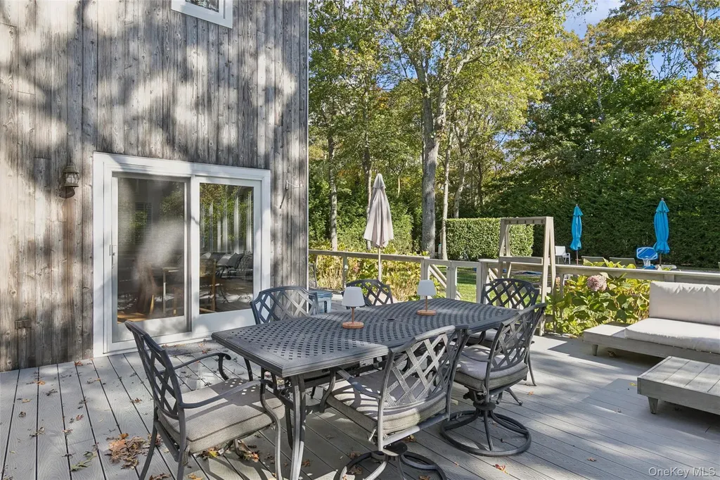 4 Morris Court Westhampton Beach NY 11978