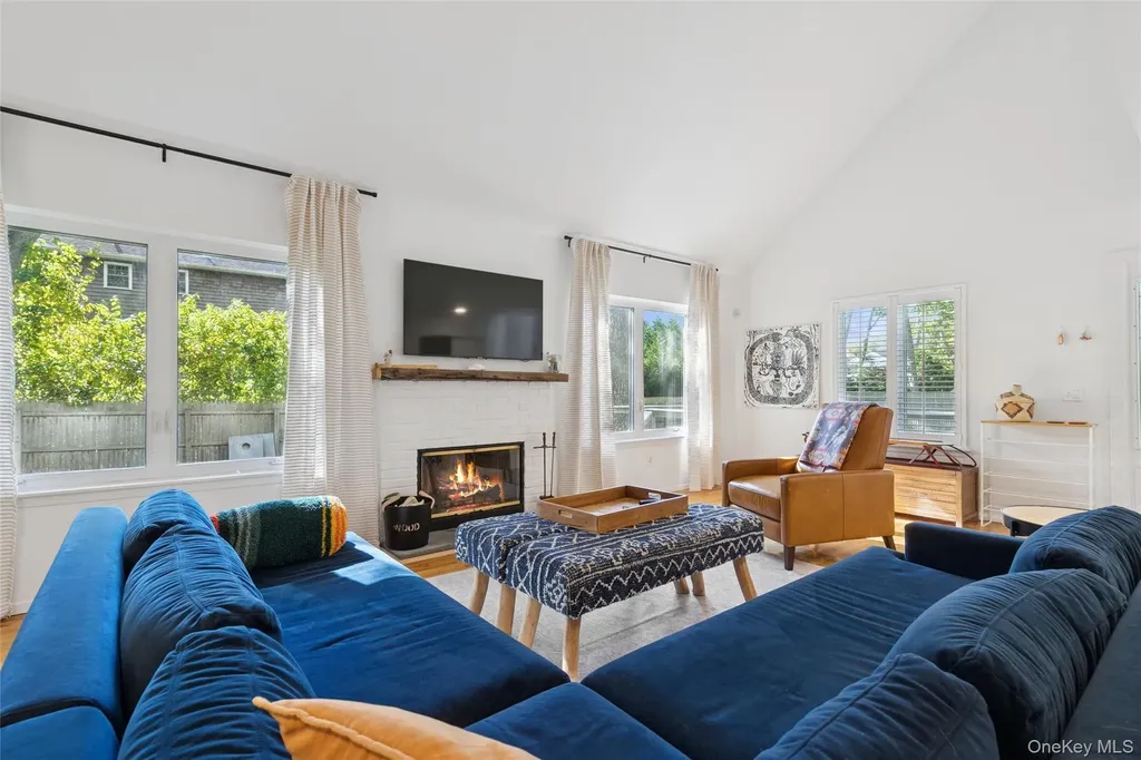4 Morris Court Westhampton Beach NY 11978
