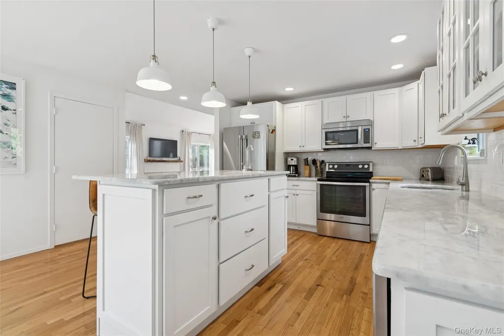 4 Morris Court Westhampton Beach NY 11978