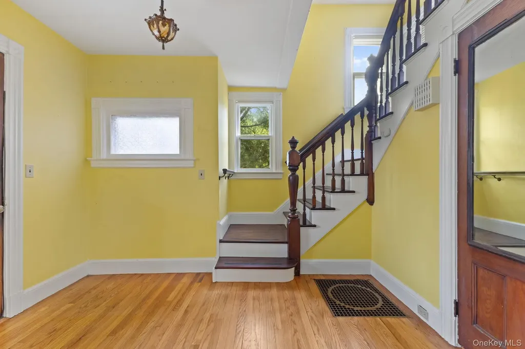 83 Hillside Avenue Mount Kisco NY 10549