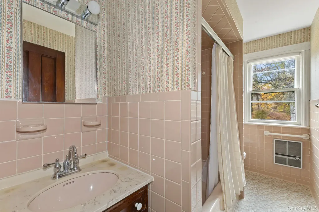 83 Hillside Avenue Mount Kisco NY 10549