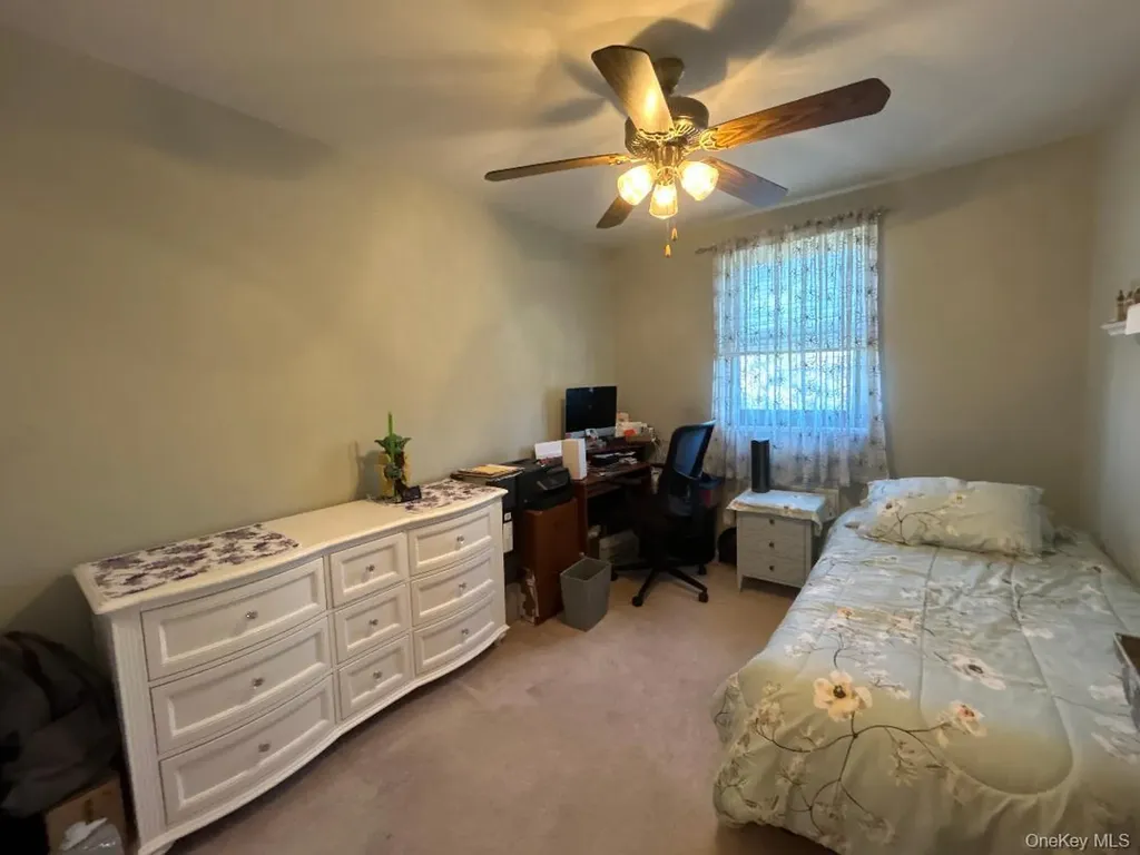 17-84 166 Whitestone NY 11357