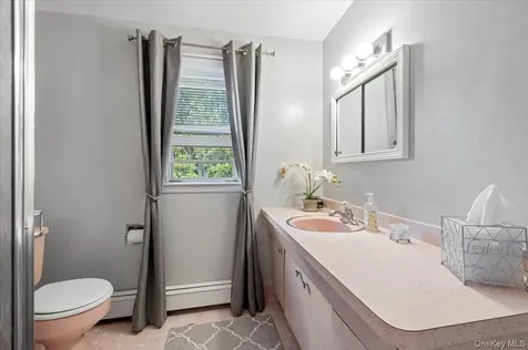 86 Caffrey Avenue Bethpage NY 11714