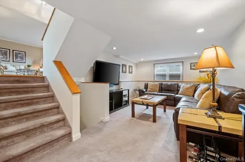 86 Caffrey Avenue Bethpage NY 11714