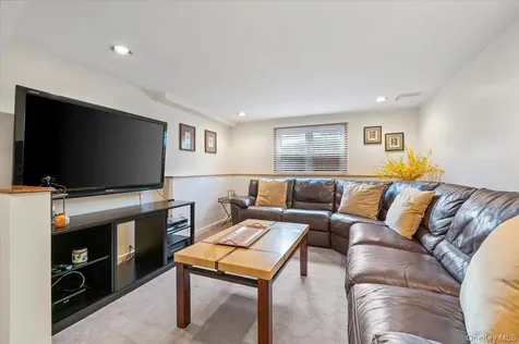 86 Caffrey Avenue Bethpage NY 11714