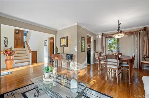 86 Caffrey Avenue Bethpage NY 11714