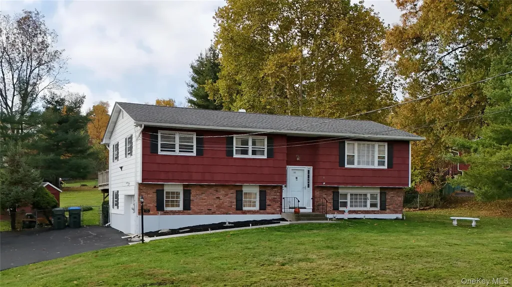 16 Mari Road Chester NY 10918
