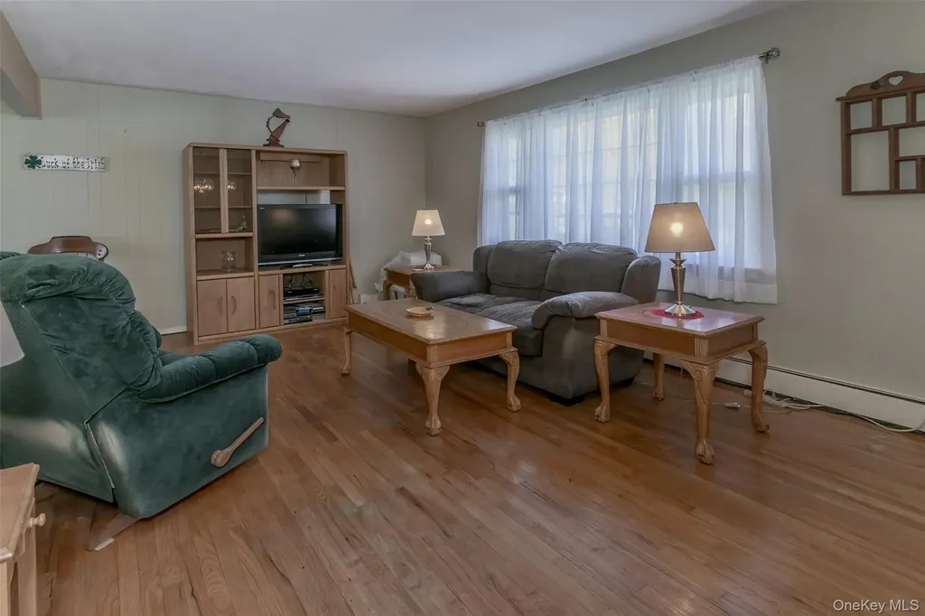 16 Mari Road Chester NY 10918