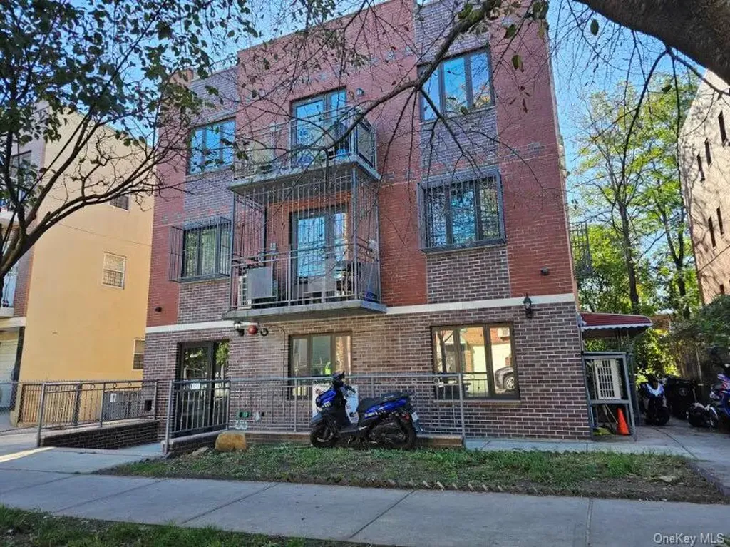 108-38 41 Avenue Corona NY 11368