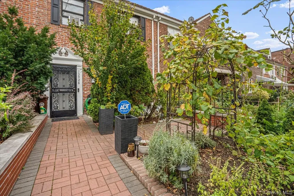 13928 Pershing Crescent Jamaica NY 11435