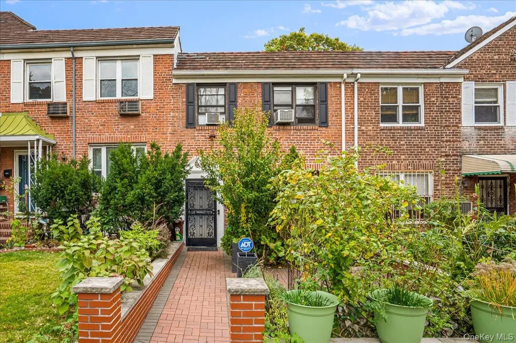 13928 Pershing Crescent Jamaica NY 11435