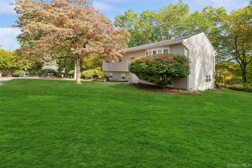 42 Mesa Place Nanuet NY 10954