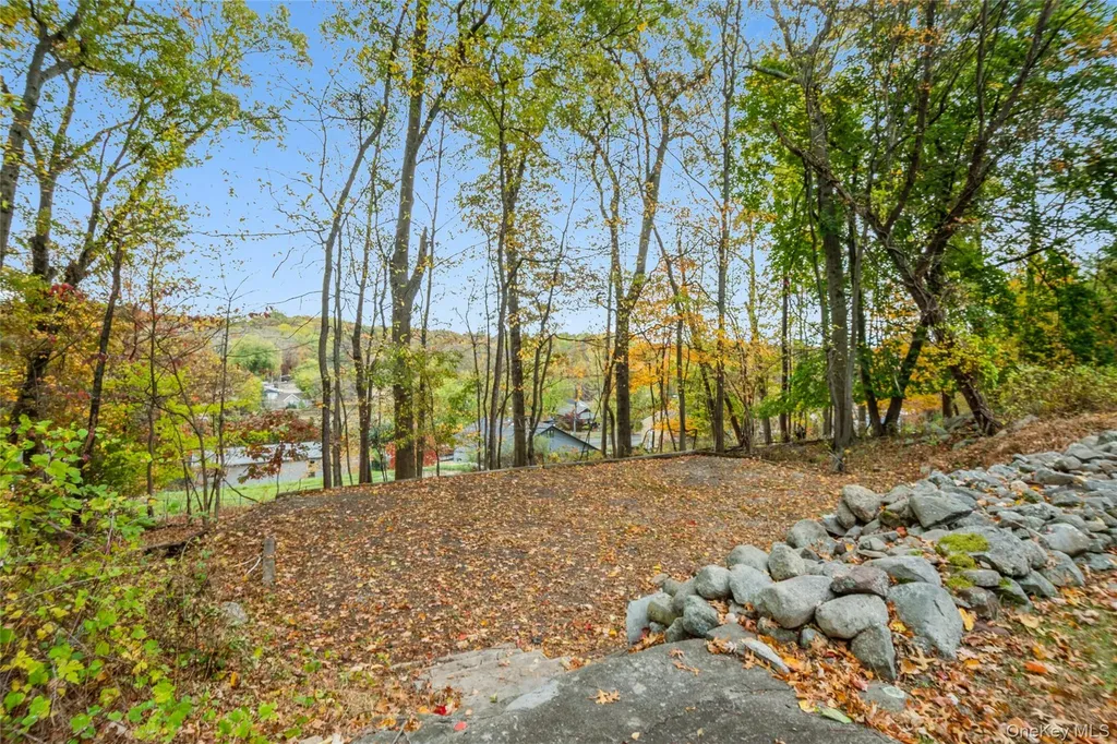 42 Mesa Place Nanuet NY 10954