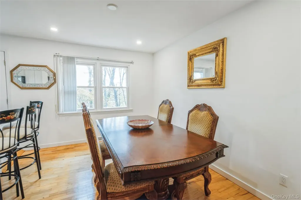 42 Mesa Place Nanuet NY 10954