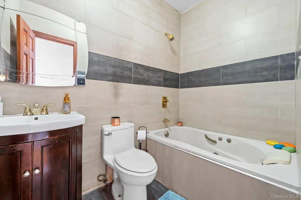 609 Lexington Avenue Brooklyn NY 11221