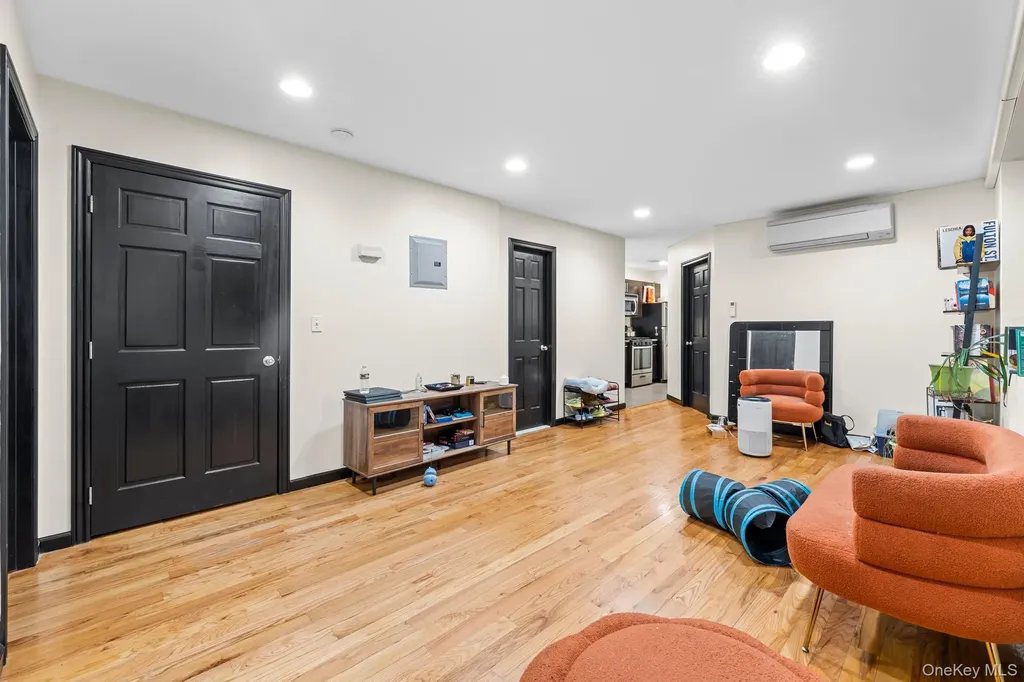 609 Lexington Avenue Brooklyn NY 11221