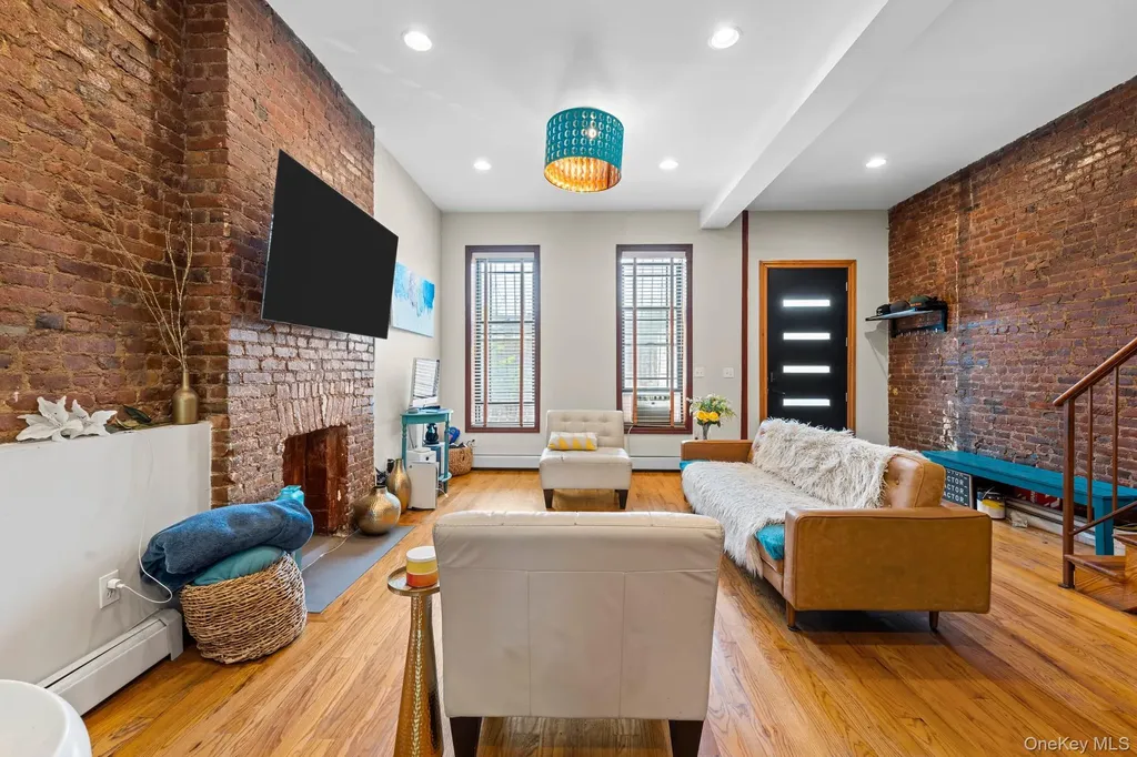609 Lexington Avenue Brooklyn NY 11221