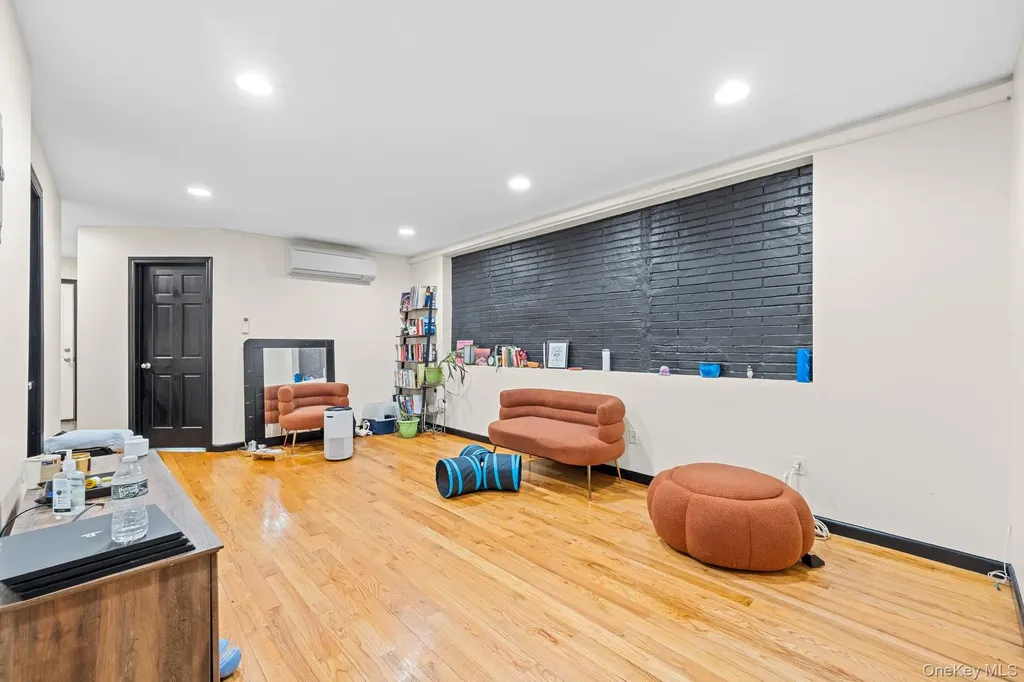 609 Lexington Avenue Brooklyn NY 11221