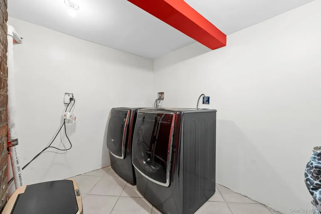 609 Lexington Avenue Brooklyn NY 11221