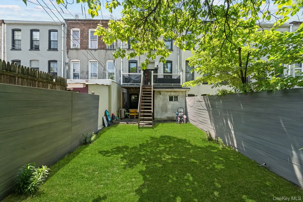 609 Lexington Avenue Brooklyn NY 11221