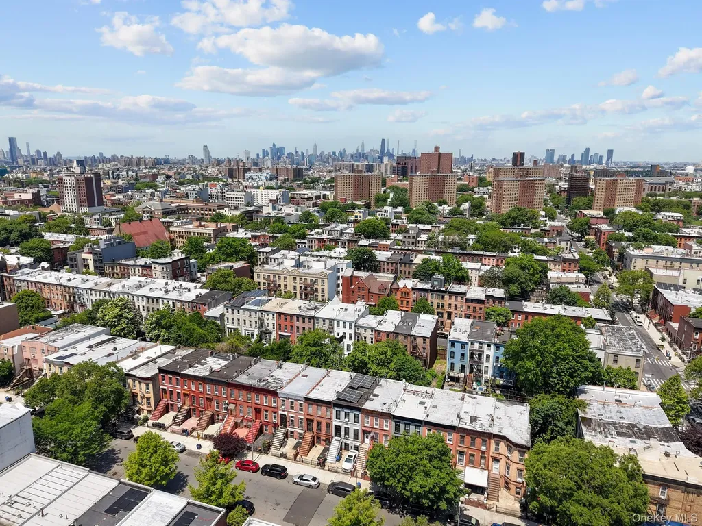 609 Lexington Avenue Brooklyn NY 11221
