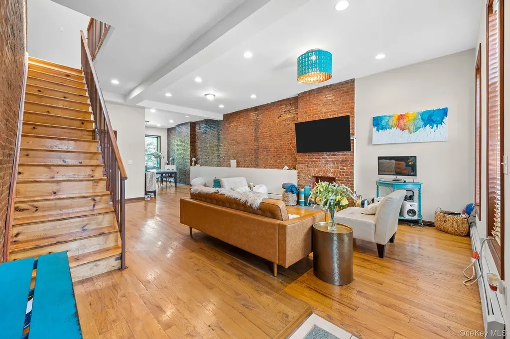 609 Lexington Avenue Brooklyn NY 11221