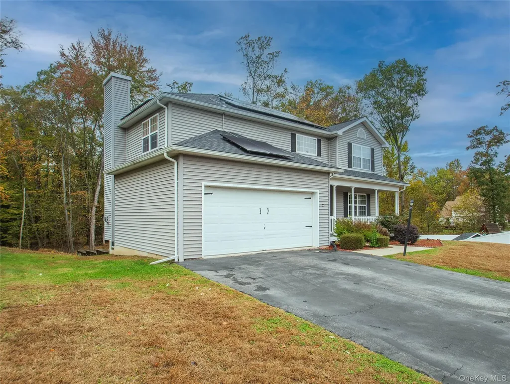 22 Sycamore Way Poughkeepsie NY 12603