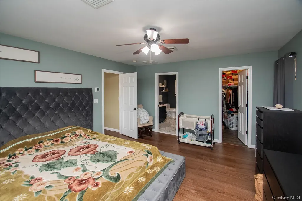 22 Sycamore Way Poughkeepsie NY 12603