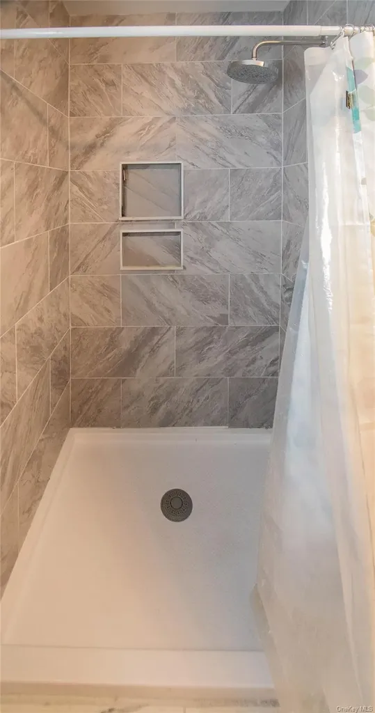 22 Sycamore Way Poughkeepsie NY 12603