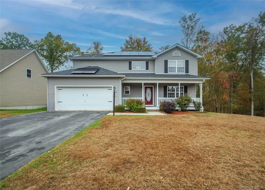 22 Sycamore Way Poughkeepsie NY 12603