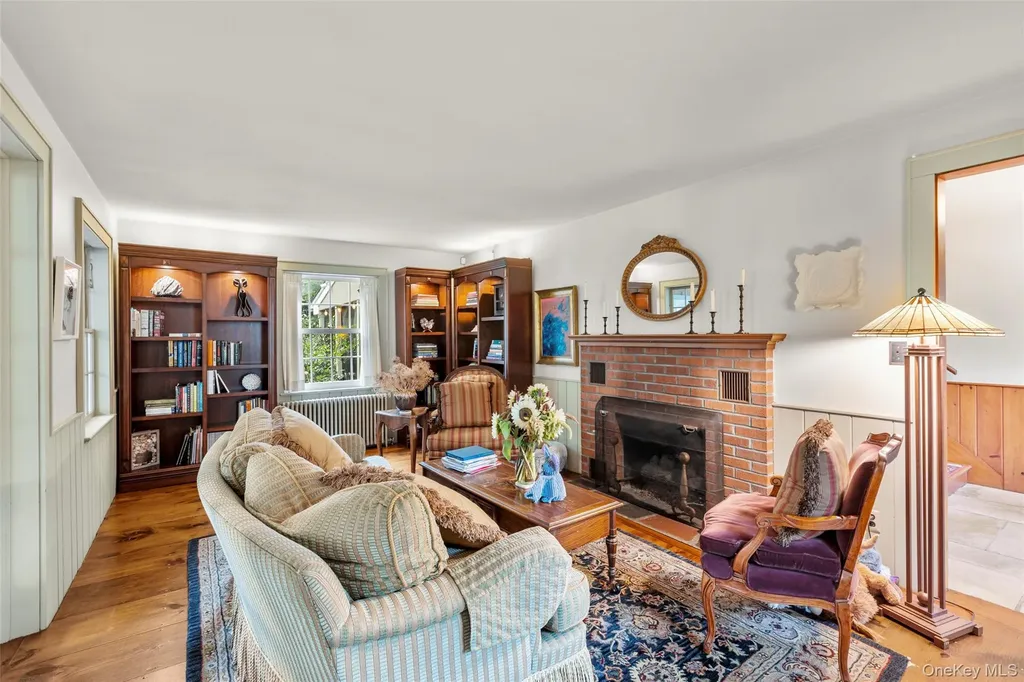 4 Shipman Lane Stony Brook NY 11790