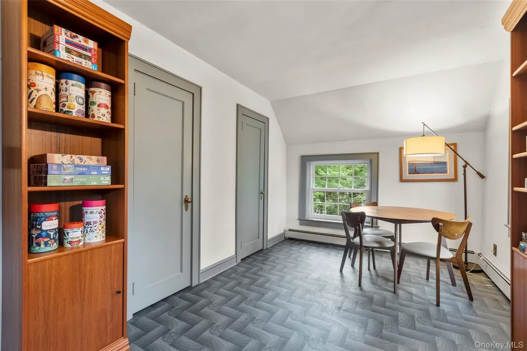 4 Shipman Lane Stony Brook NY 11790