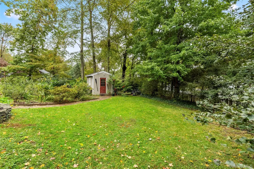 4 Shipman Lane Stony Brook NY 11790