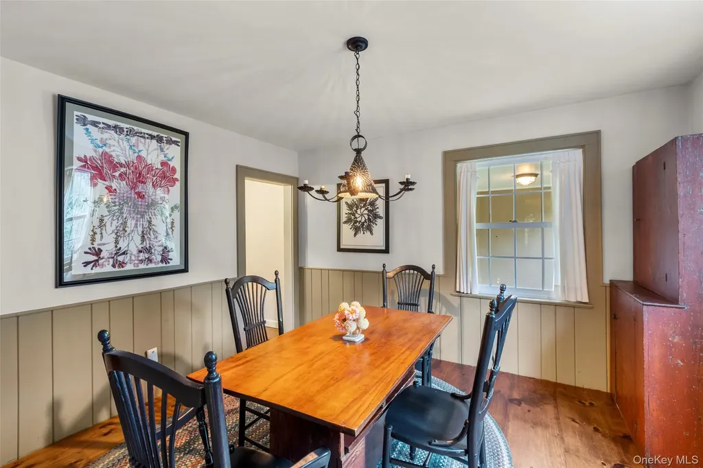 4 Shipman Lane Stony Brook NY 11790