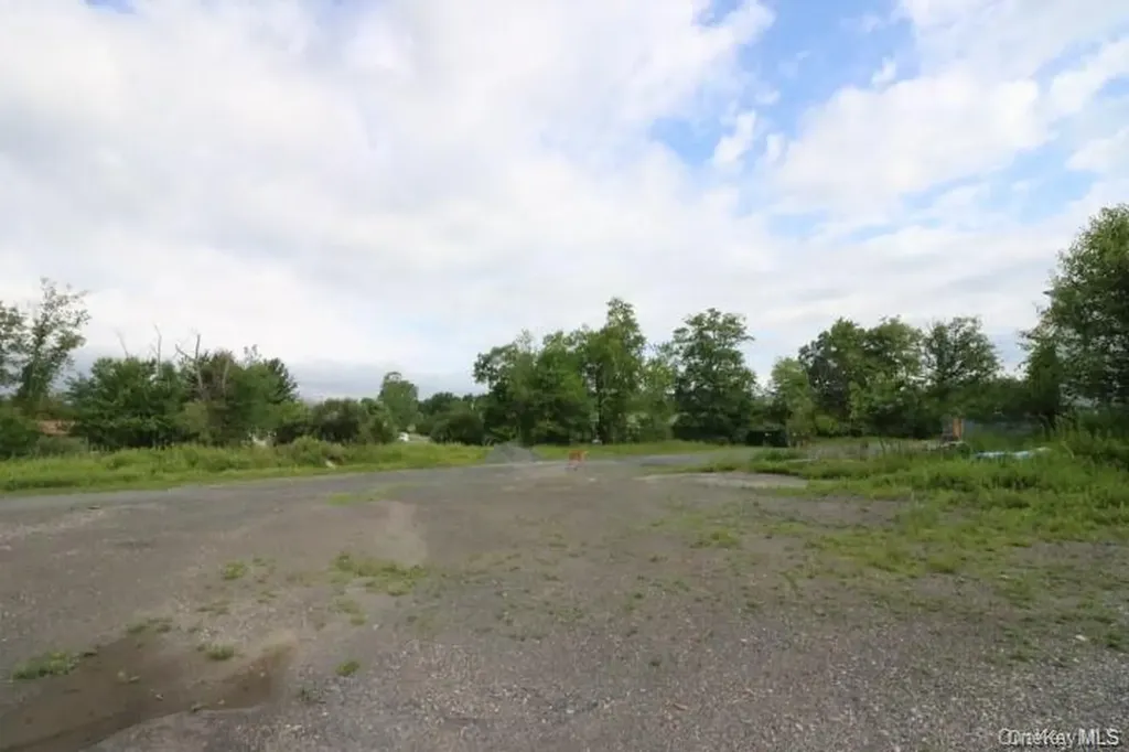 21 Boniface Drive Pine Bush NY 12566