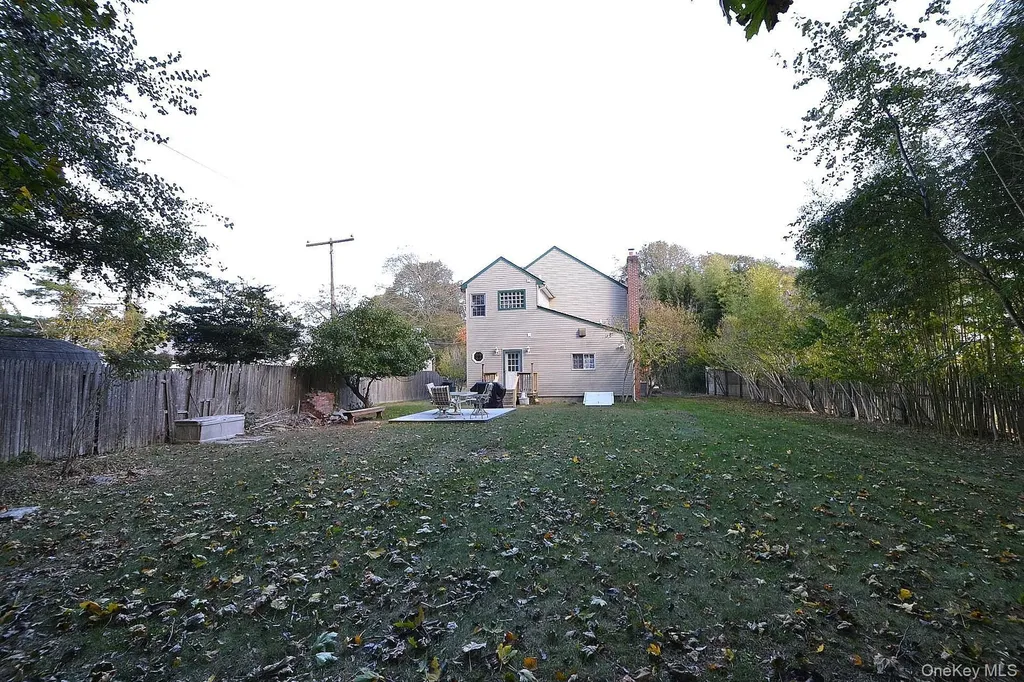 386 Grove Avenue Patchogue NY 11772