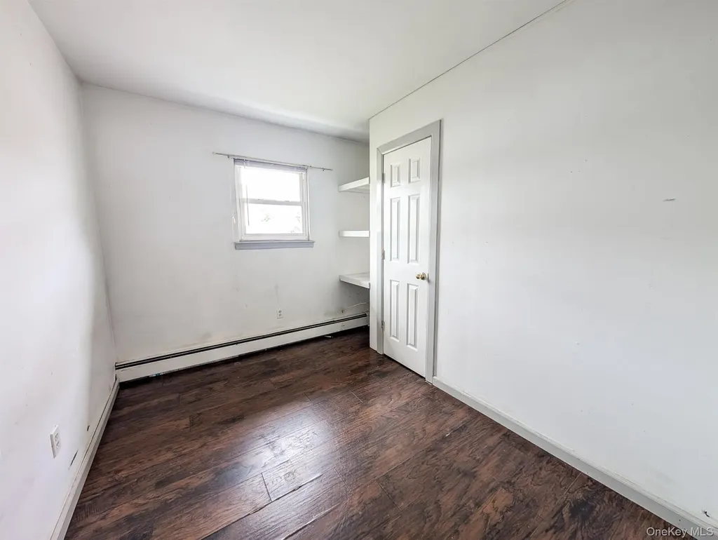 16 Elm Road E Mastic Beach NY 11951