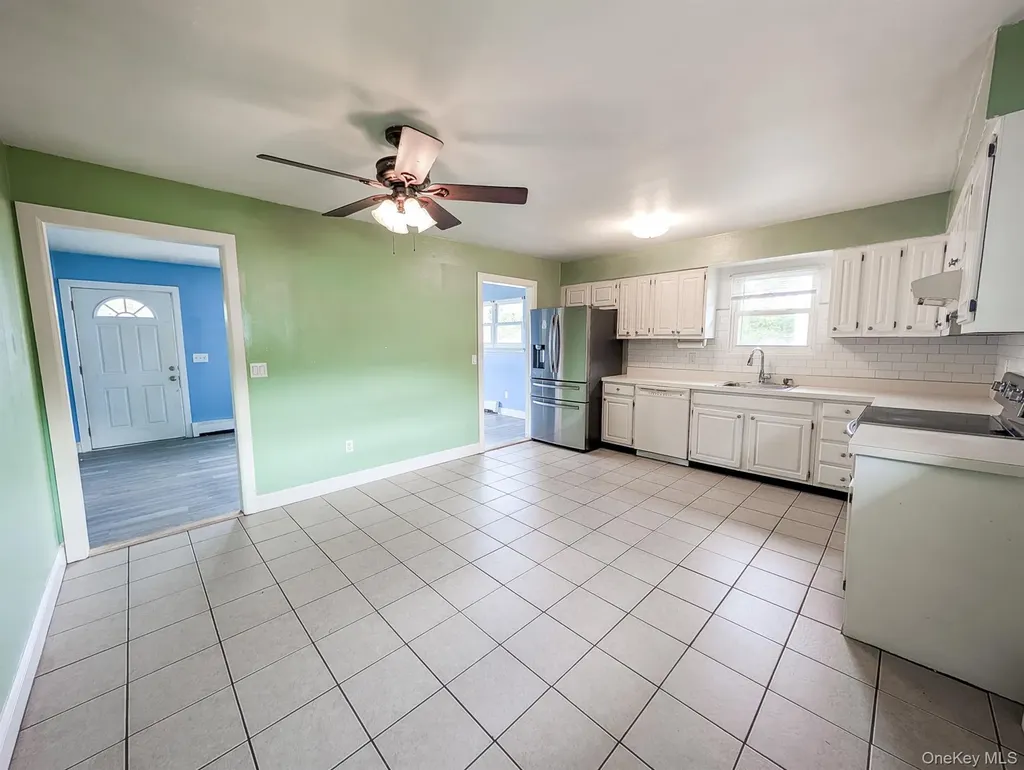 16 Elm Road E Mastic Beach NY 11951