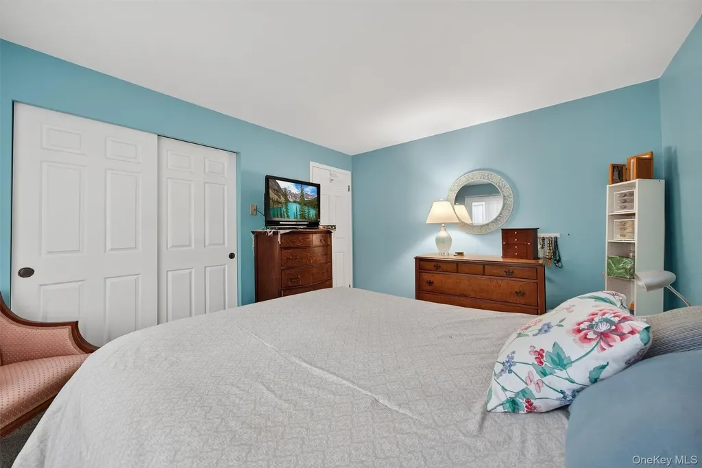 118 Shore Drive New Windsor NY 12553