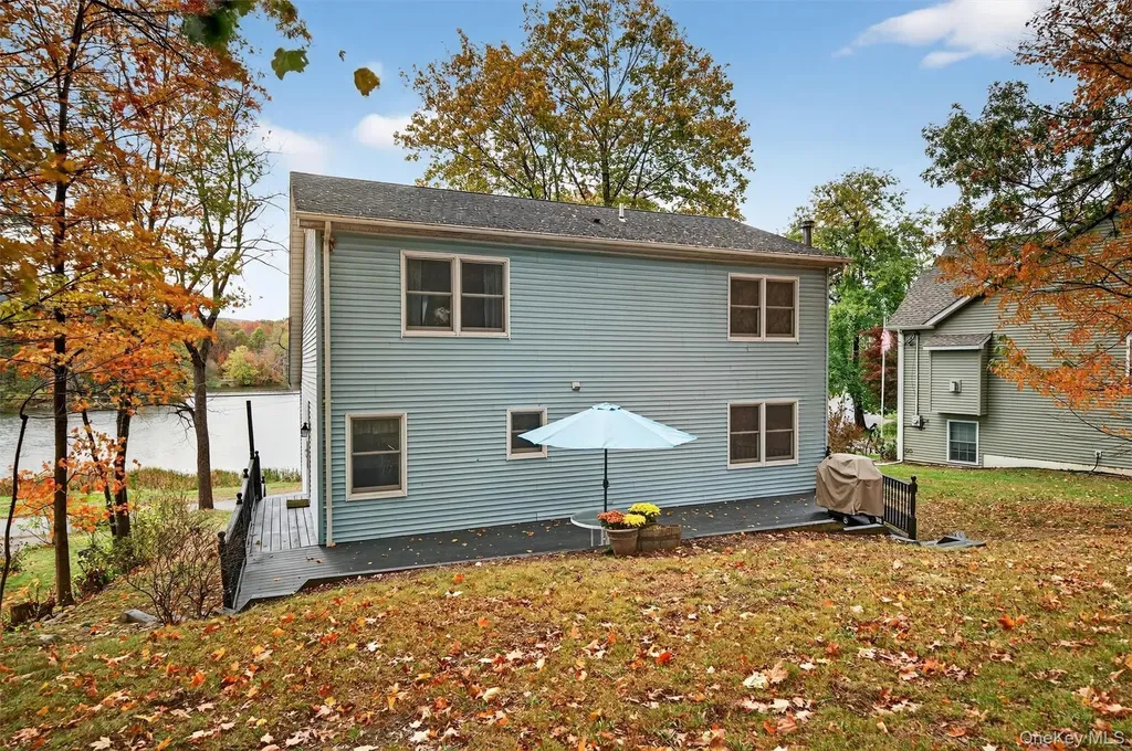 118 Shore Drive New Windsor NY 12553