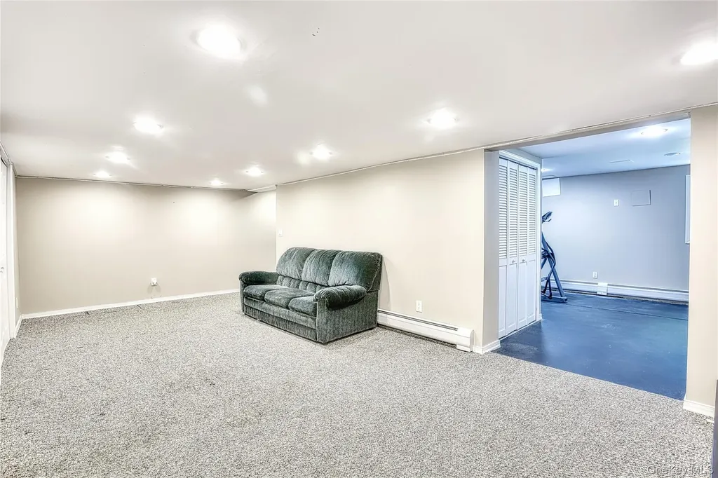 121 Smith Hill Road Suffern NY 10901