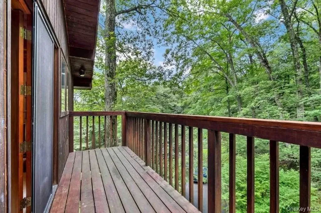 20 Deer Ridge Road Garrison NY 10524